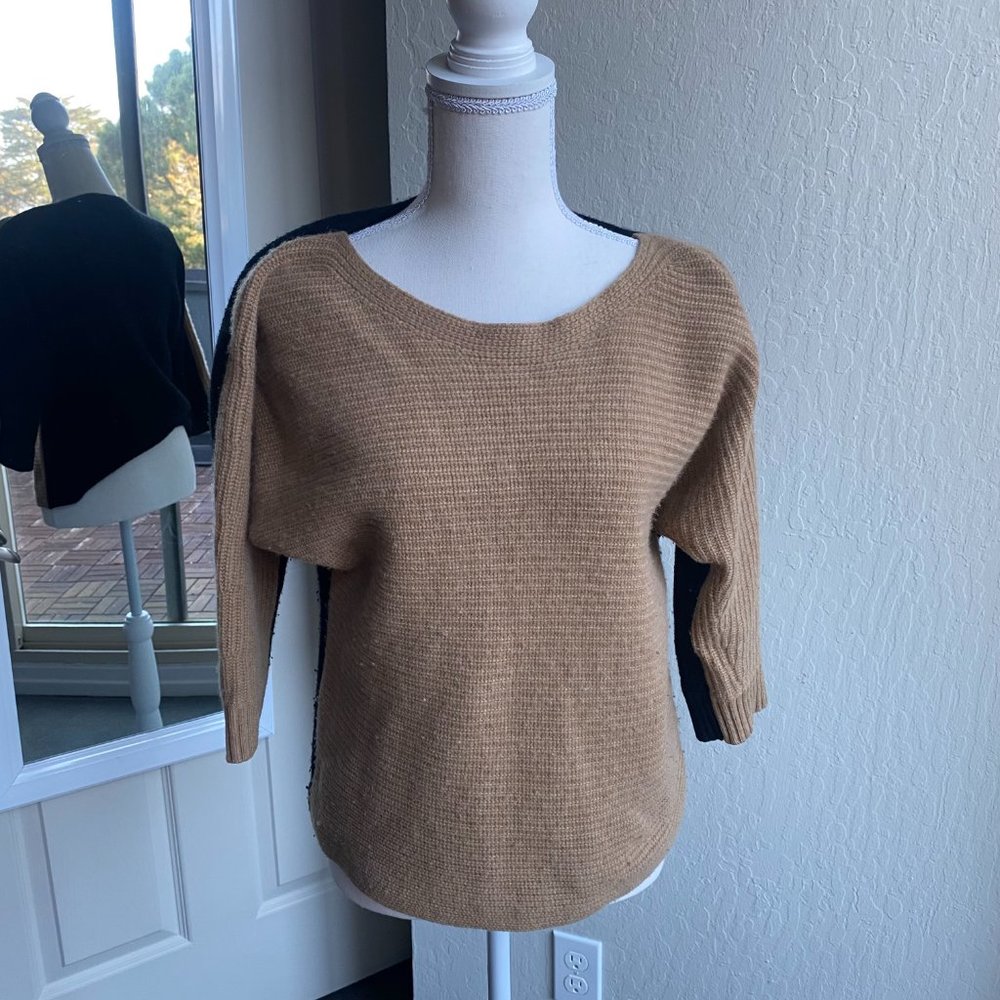 Camel and Black Blocked Club Monaco Cashmere Sweater Size Small